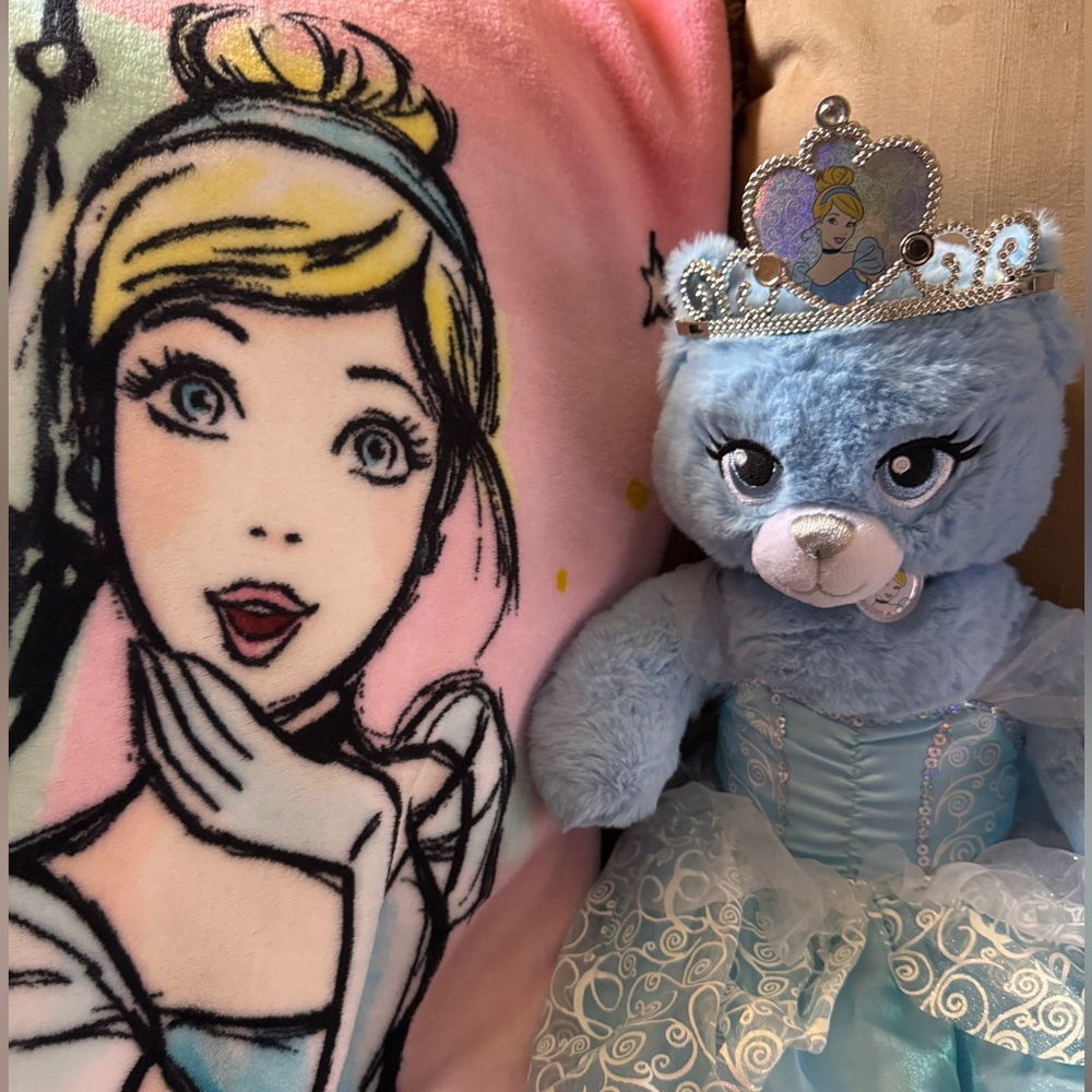 Disney Cinderella "Midnight Dreams"Blanket & Limited Edition Disney Build-A-Bear